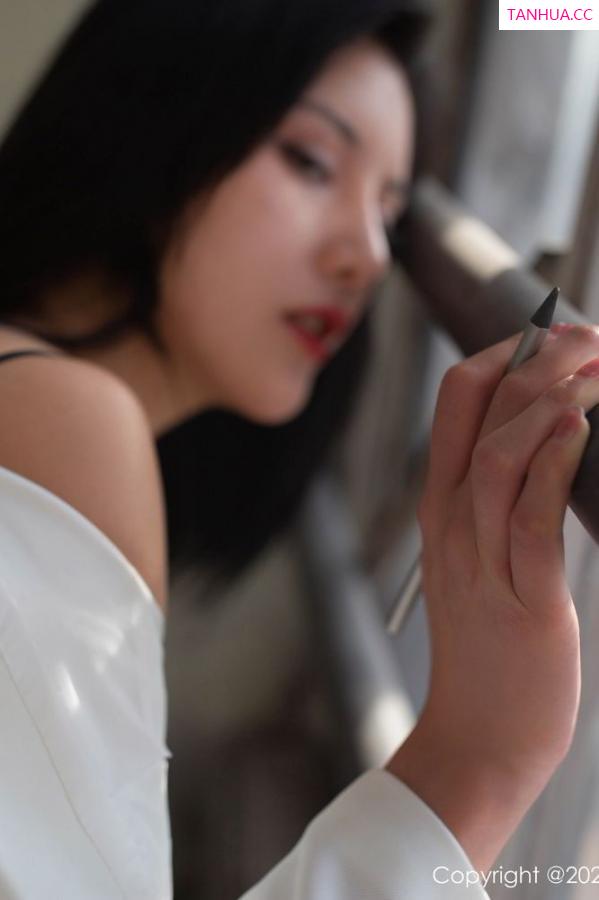 就是阿朱啊  [XIUREN]高清写真图 2020.02.28 就是阿朱啊第12张图片